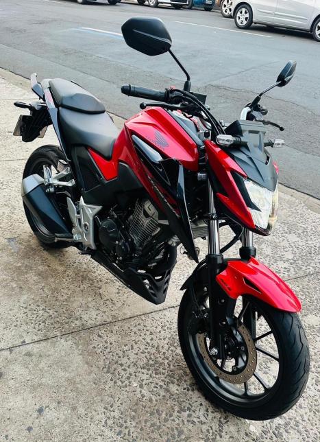 HONDA CB 300 F Twister FLEX ABS, Foto 1 HONDA CB 300 F Twister FLEX ABS, Foto 1