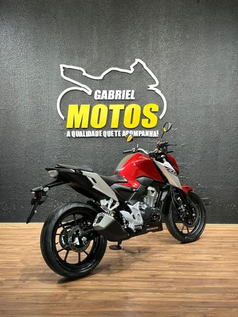 HONDA CB 300 F Twister FLEX CBS, Foto 5 HONDA CB 300 F Twister FLEX CBS, Foto 5