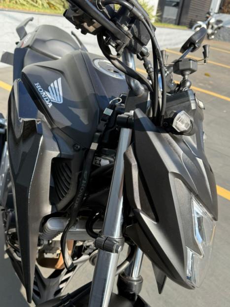 HONDA CB 300 F Twister FLEX CBS, Foto 2