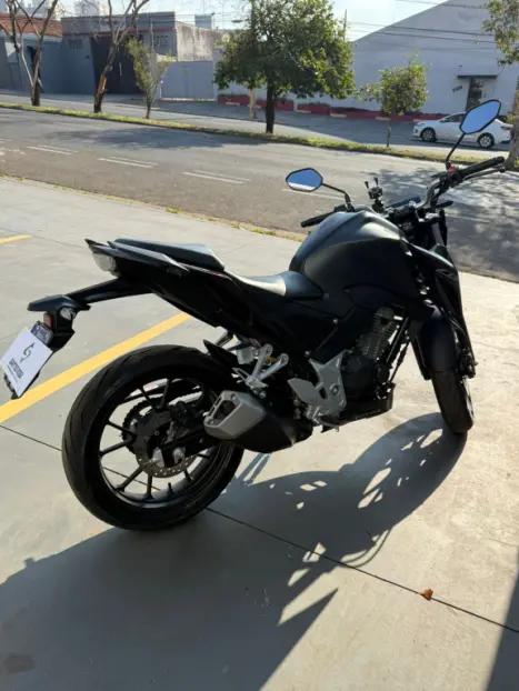 HONDA CB 300 F Twister FLEX CBS, Foto 12