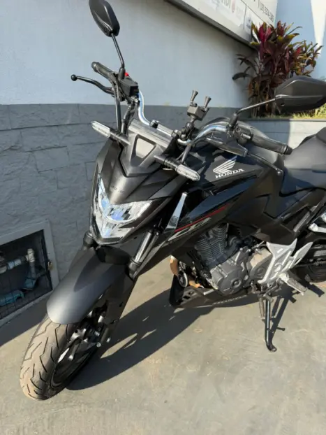 HONDA CB 300 F Twister FLEX CBS, Foto 13