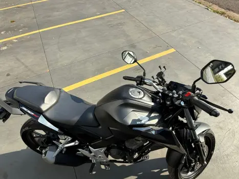 HONDA CB 300 F Twister FLEX CBS, Foto 14