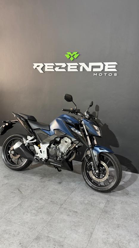 HONDA CB 300 F Twister FLEX ABS, Foto 7