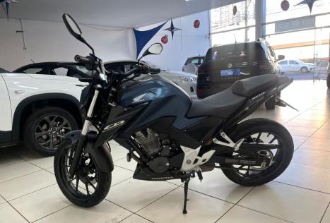 HONDA CB 300 F Twister FLEX ABS, Foto 3