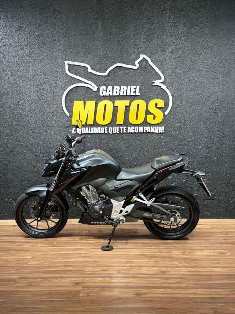 HONDA CB 300 F Twister FLEX CBS, Foto 2