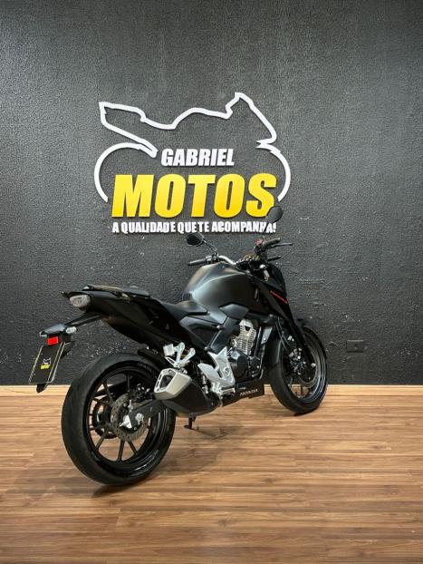 HONDA CB 300 F Twister FLEX CBS, Foto 5