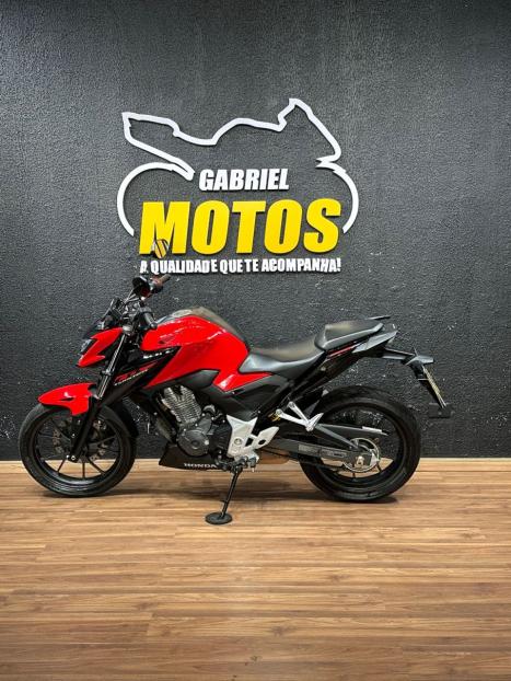 HONDA CB 300 F Twister FLEX ABS, Foto 2