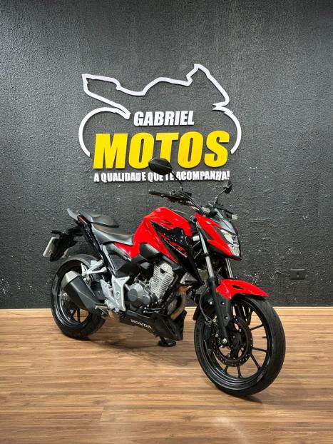 HONDA CB 300 F Twister FLEX ABS, Foto 3