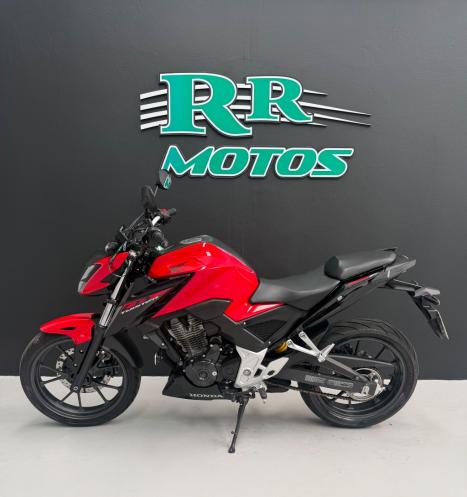 HONDA CB 300 F Twister FLEX ABS, Foto 2