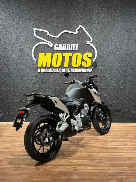 HONDA CB 300 F Twister FLEX CBS, Foto 5