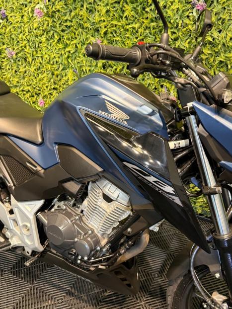 HONDA CB 300 F Twister FLEX ABS, Foto 7