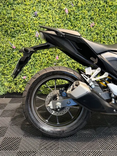 HONDA CB 300 F Twister FLEX CBS, Foto 3