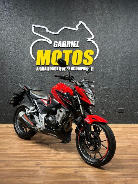 HONDA CB 300 F Twister FLEX ABS, Foto 3