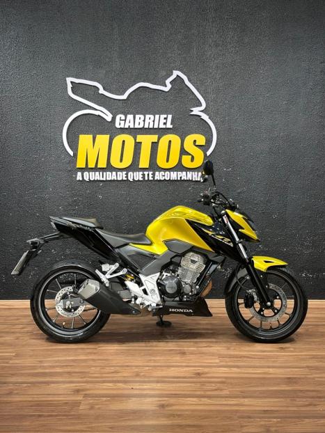HONDA CB 300 F Twister FLEX ABS, Foto 1
