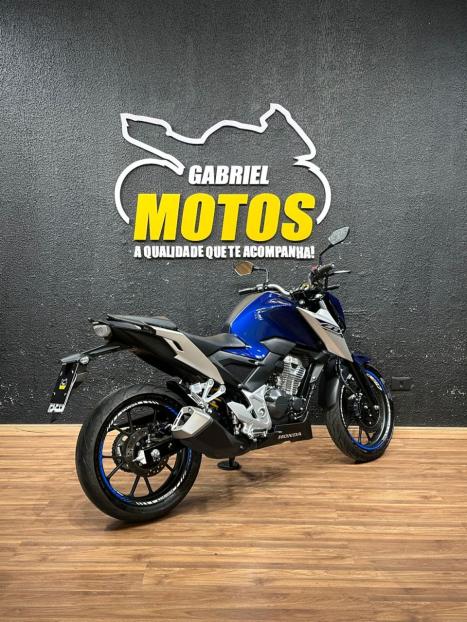 HONDA CB 300 F Twister FLEX ABS, Foto 5