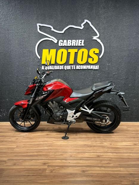 HONDA CB 300 F Twister FLEX ABS, Foto 2