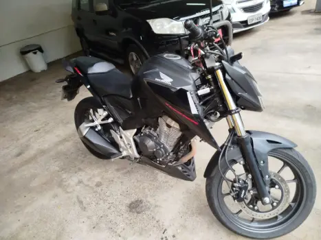 HONDA CB 300 F Twister FLEX CBS, Foto 2