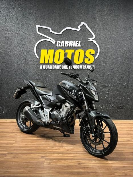 HONDA CB 300 F Twister FLEX CBS, Foto 3