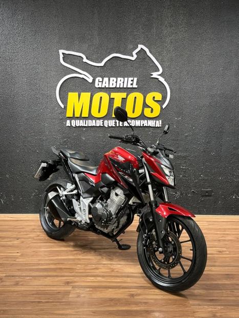 HONDA CB 300 F Twister FLEX CBS, Foto 3
