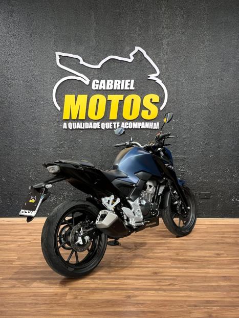 HONDA CB 300 F Twister FLEX ABS, Foto 6