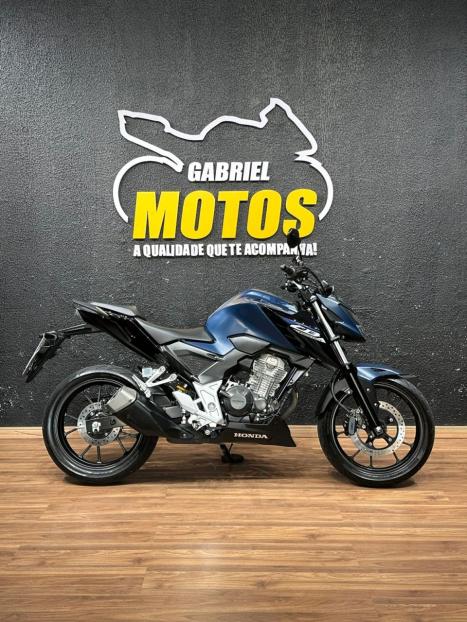 HONDA CB 300 F Twister FLEX ABS, Foto 1