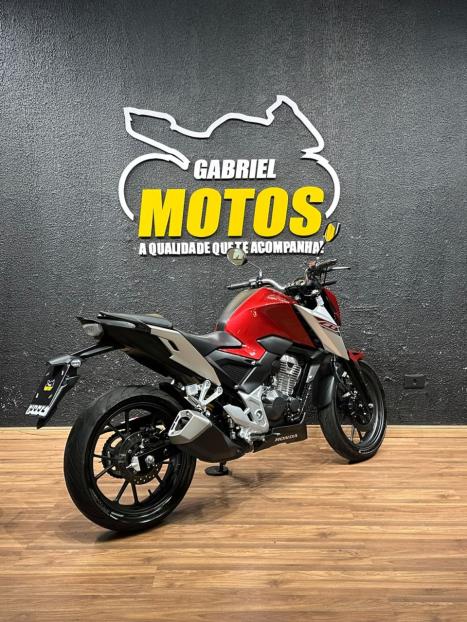 HONDA CB 300 F Twister FLEX ABS, Foto 5