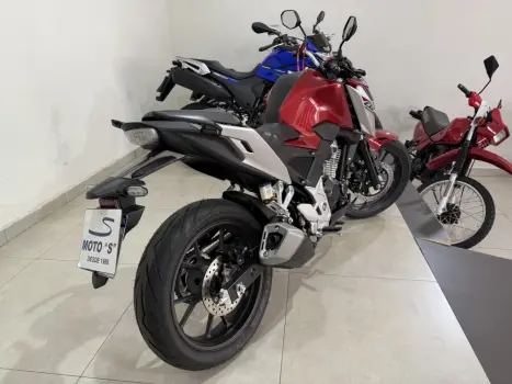HONDA CB 300 F Twister FLEX CBS, Foto 6