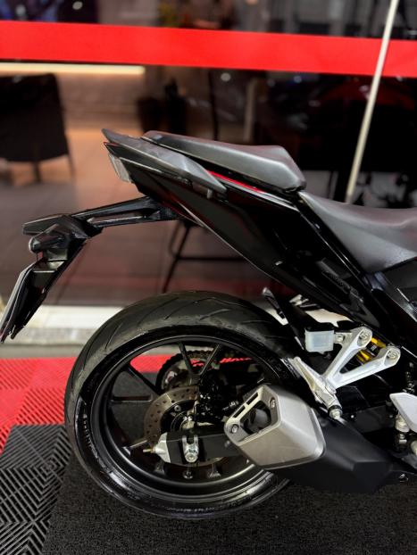 HONDA CB 300 F Twister FLEX ABS, Foto 2