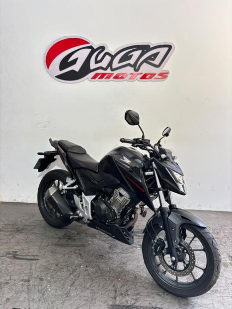 HONDA CB 300 F Twister FLEX ABS, Foto 2