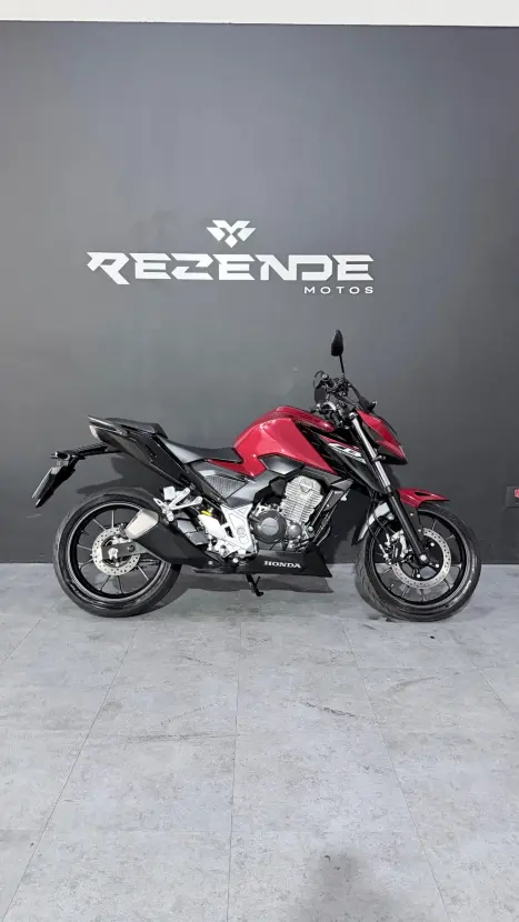 HONDA CB 300 F Twister FLEX ABS, Foto 1