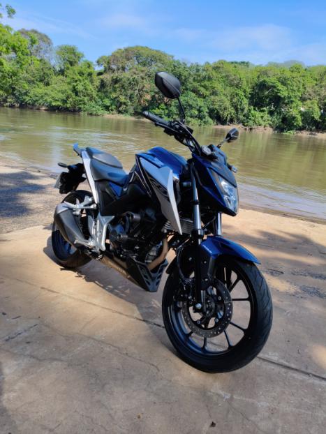 HONDA CB 300 F Twister FLEX ABS, Foto 2