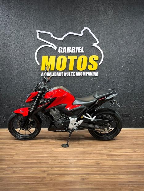 HONDA CB 300 F Twister FLEX ABS, Foto 2
