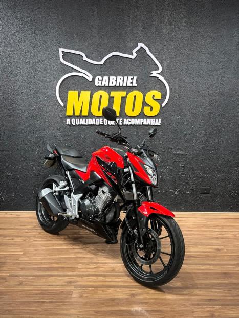 HONDA CB 300 F Twister FLEX ABS, Foto 3