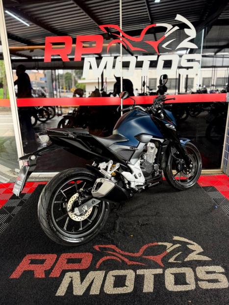 HONDA CB 300 F Twister FLEX ABS, Foto 9