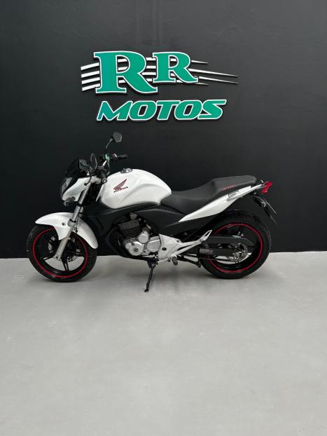 HONDA CB 300 R ABS, Foto 2