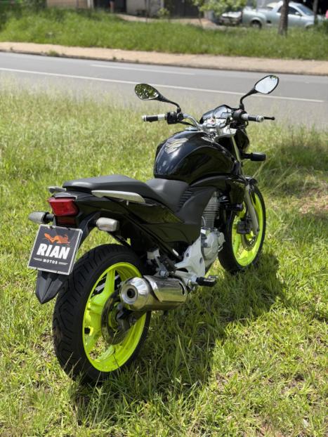 HONDA CB 300 R FLEX, Foto 3