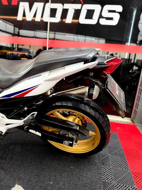 HONDA CB 300 R FLEX, Foto 6