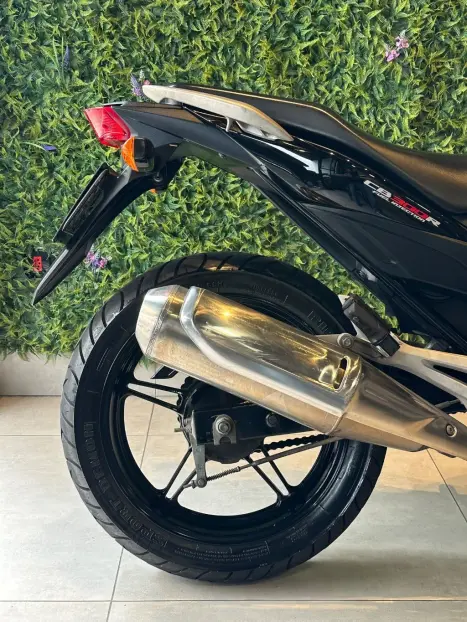 HONDA CB 300 R STD, Foto 10