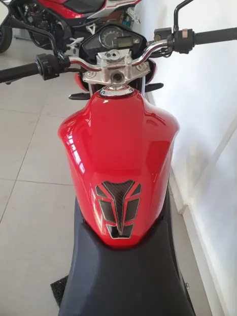 HONDA CB 300 R STD, Foto 9