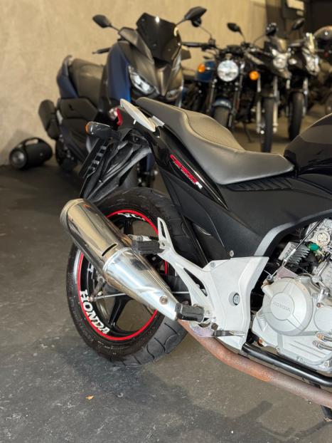 HONDA CB 300 R STD, Foto 3