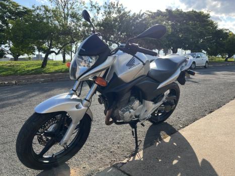 HONDA CB 300 R STD, Foto 4