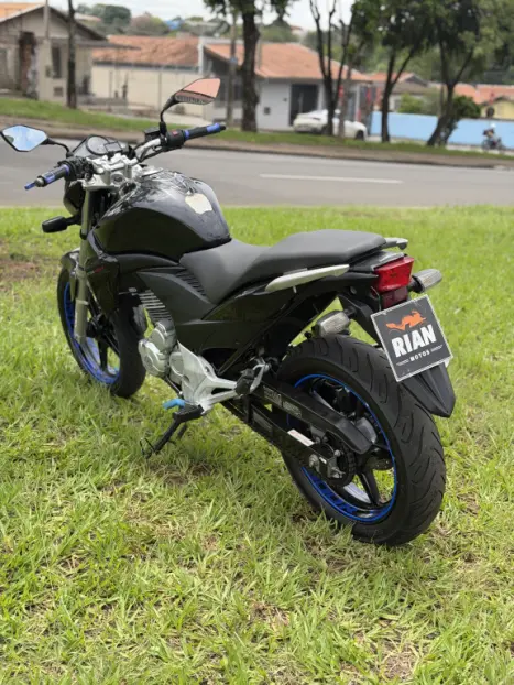 HONDA CB 300 R STD, Foto 4