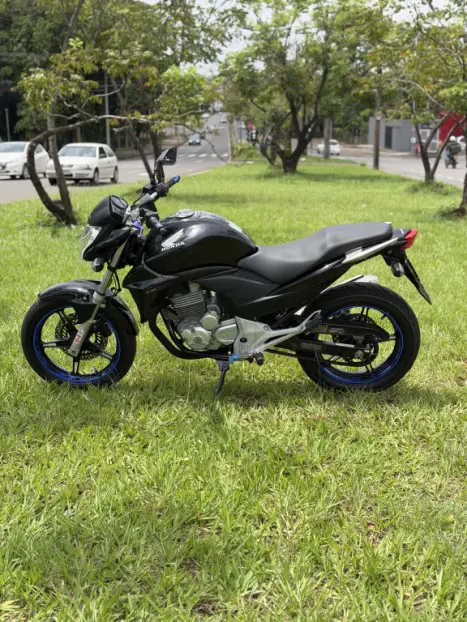 HONDA CB 300 R STD, Foto 5