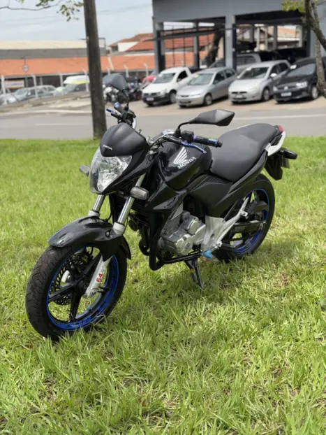 HONDA CB 300 R STD, Foto 6