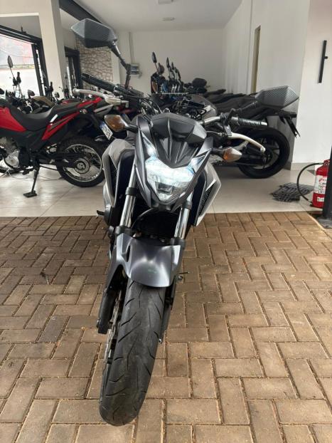 HONDA CB 500 F ABS, Foto 5