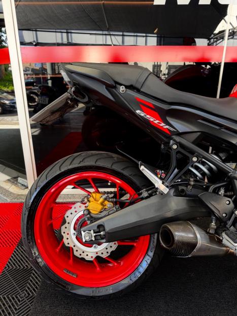 HONDA CB 650 F ABS, Foto 2