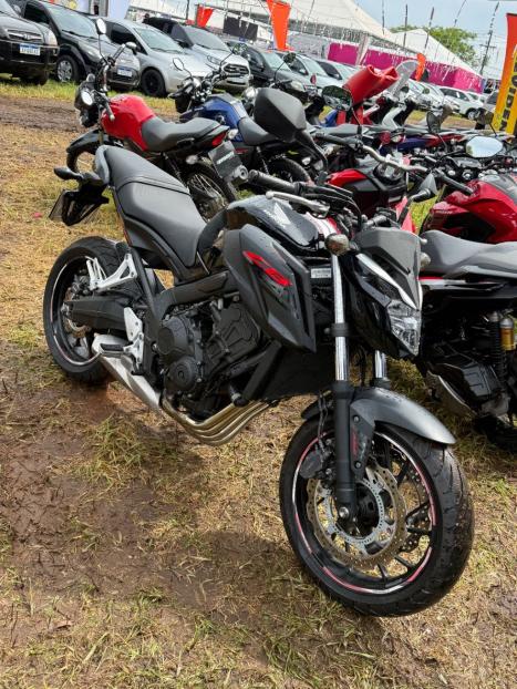 HONDA CB 650 F ABS, Foto 2