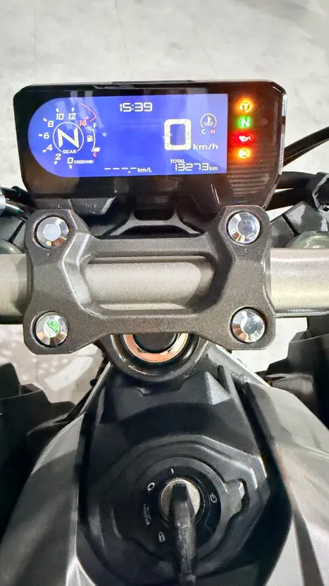 HONDA CB 650 R ABS, Foto 2