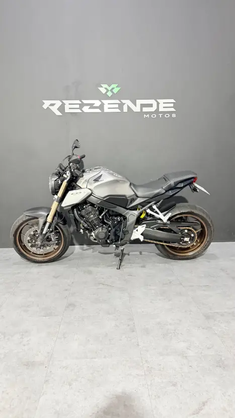 HONDA CB 650 R ABS, Foto 4