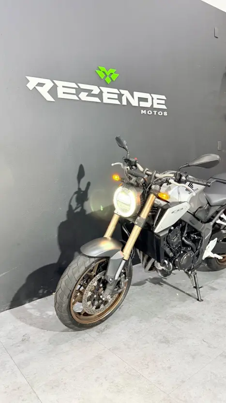 HONDA CB 650 R ABS, Foto 6